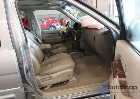 2000 Infiniti Qx4 из США, поврежденный, VIN JNRAR07Y8YW084700